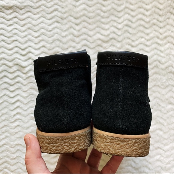 Women’s Tommy Hilfiger Suede Lace-Ups Size 7.5 - Picture 3 of 5